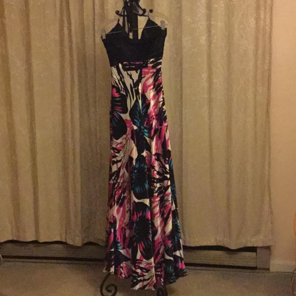 Prom gown - Picture 3 of 3